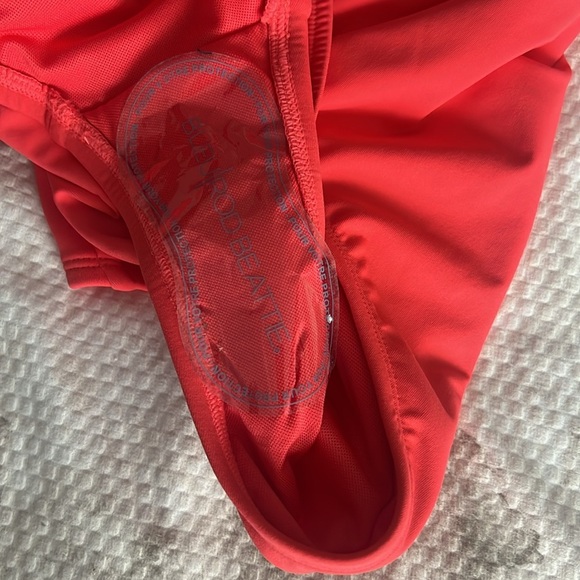 Bleu Rod Beattie Ring Me Up Plunge One piece
Swimsuit Size 12 - Picture 8 of 9